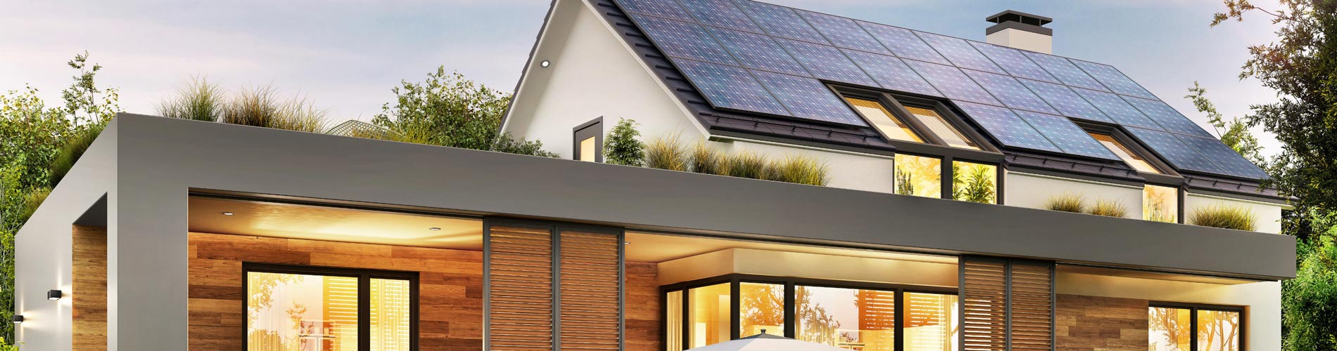 Kategorie-Header Stromspeicher Modernes Haus mit Solarmodulen auf dem Dach